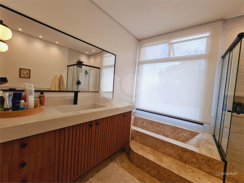 Lindo Sobrado Tremembé 4 dormitorios, sendo 2 suites e uma delicia area com Piscina. 