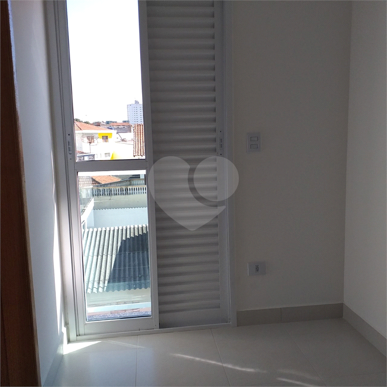 CASA DE CONDOMÍNIO 2 DORM., 2 SUÍTES, 2 VAGAS  NO BAIRRO DE STA. TEREZINHA