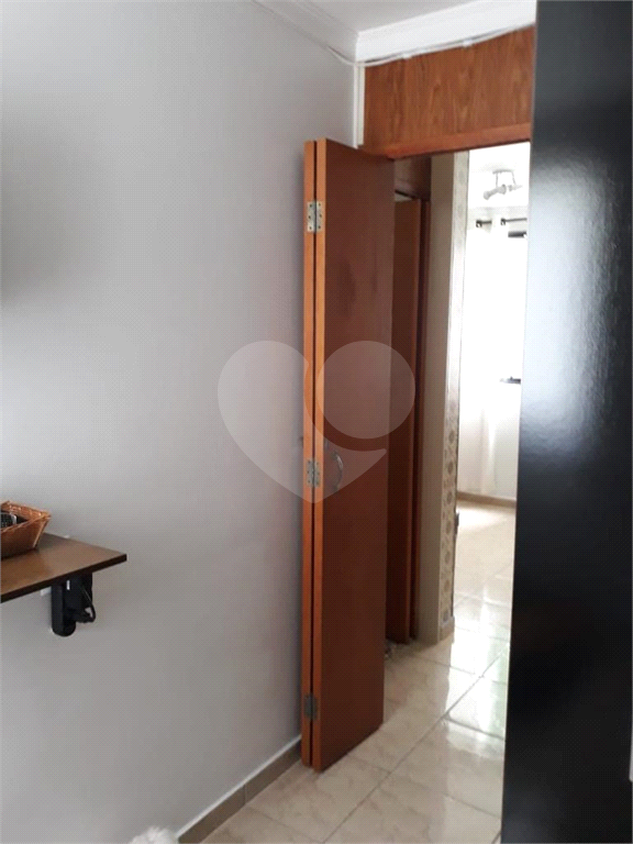 CASA DE CONDOMÍNIO 2 DORM., 2 SUÍTES, 2 VAGAS  NO BAIRRO DE STA. TEREZINHA