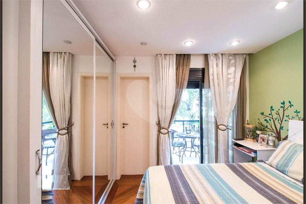 Apartamento à venda com 4 quartos, 185m² - Foto 43