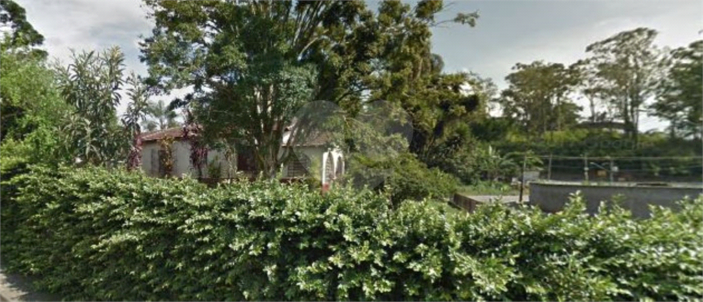 Terreno de 8mil metros na Sezefredo 