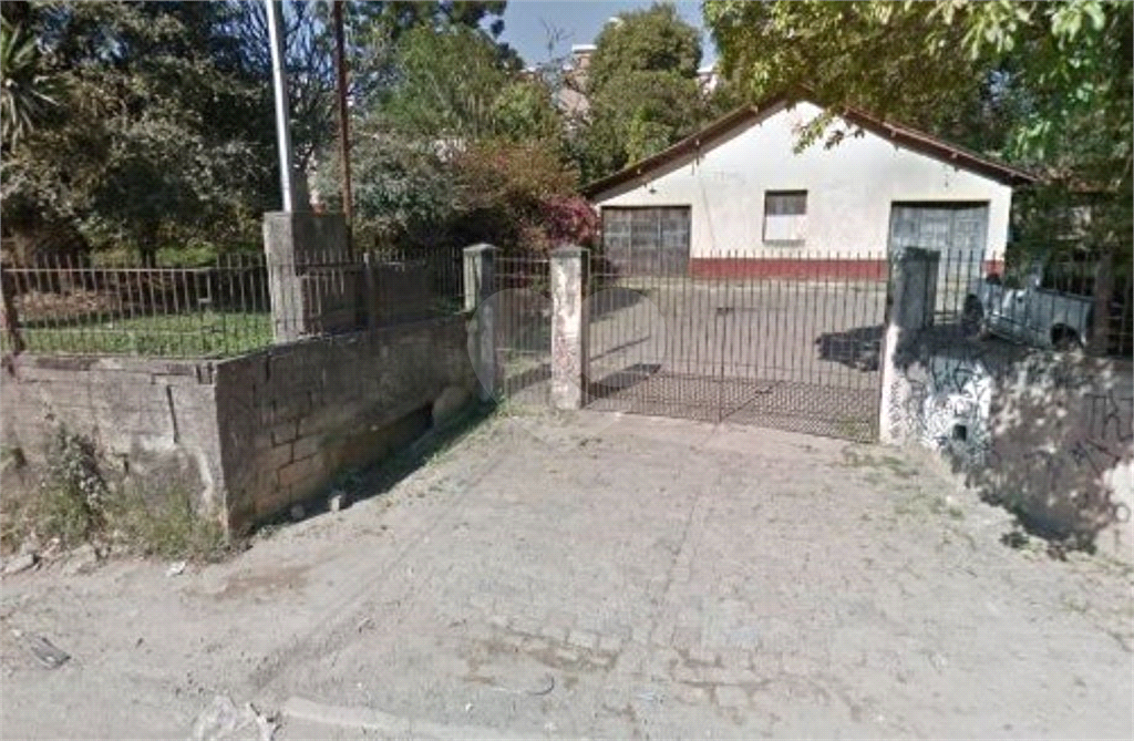 Terreno de 8mil metros na Sezefredo 