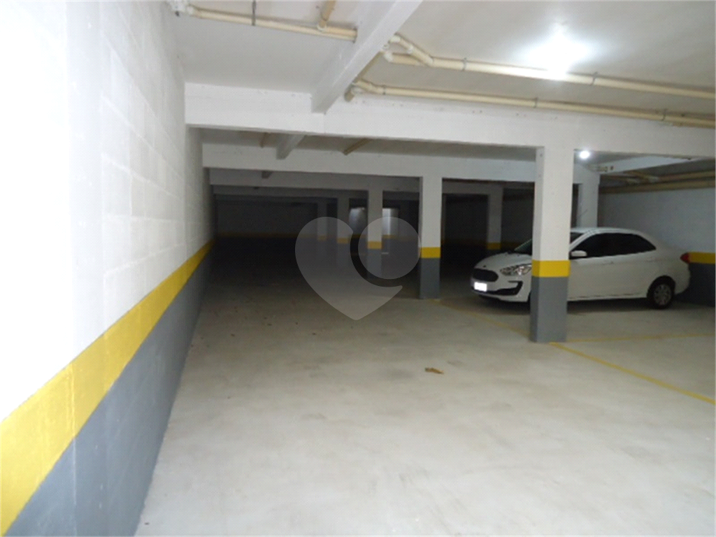Vl.Maria Condomínio 2 Dor, Suíte, 2 Vgs, R$ 390 Mil