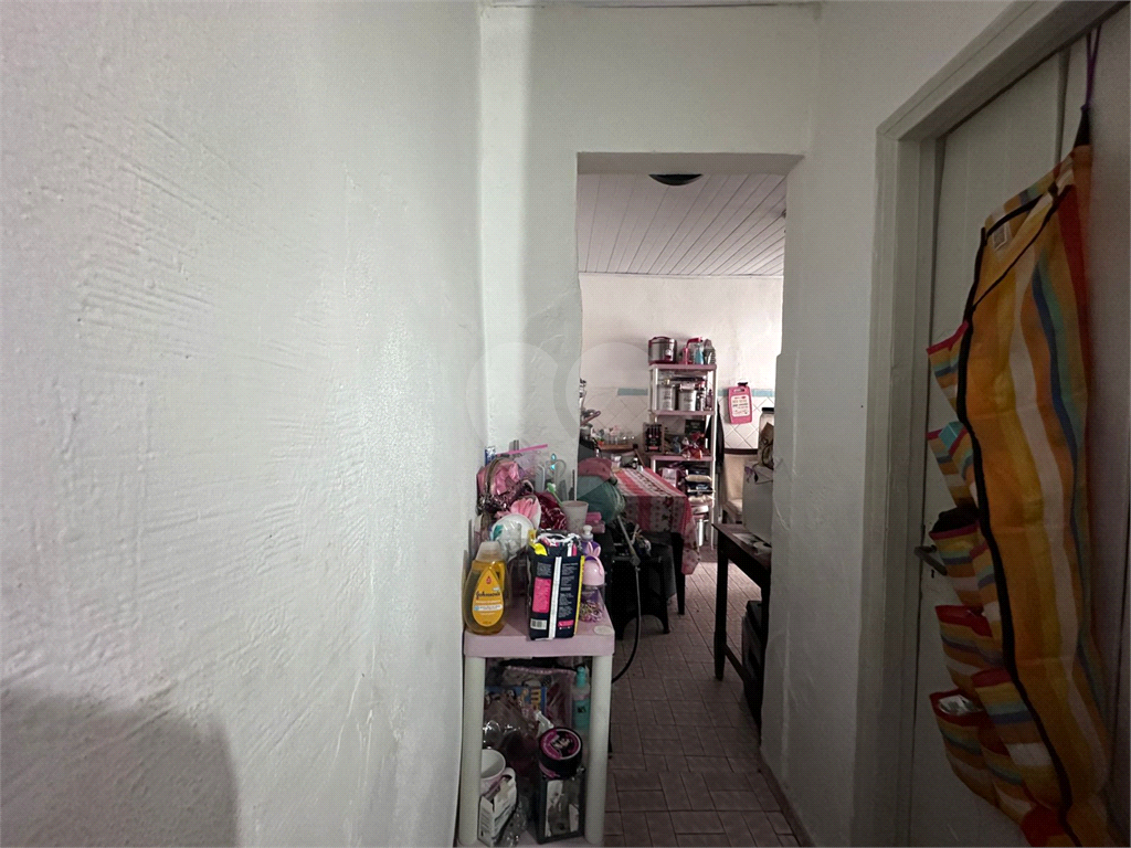 Casas térreas no bairro da Vila Medeiros. Terreno de 10 metros de frente por 23 metros