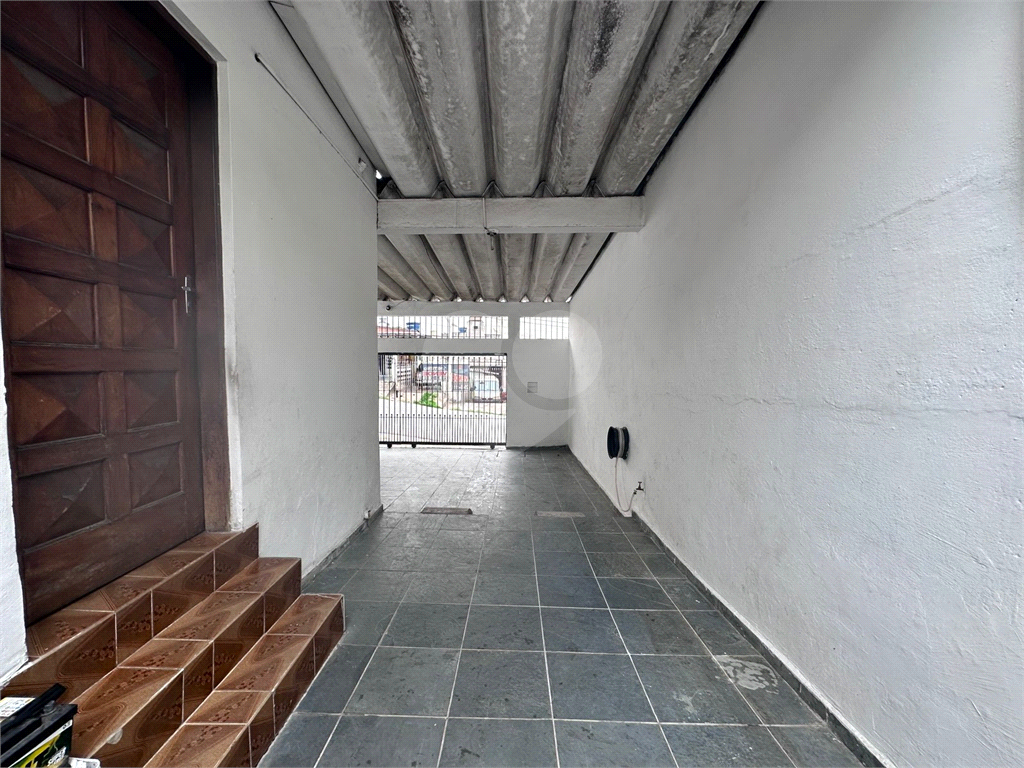Casas térreas no bairro da Vila Medeiros. Terreno de 10 metros de frente por 23 metros