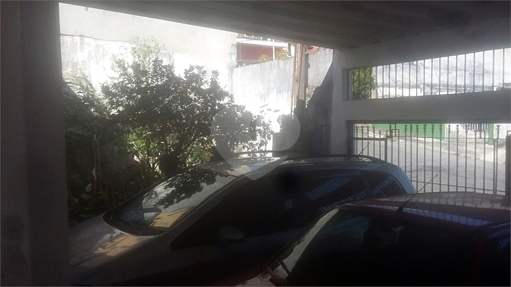 Casas térreas no bairro da Vila Medeiros. Terreno de 10 metros de frente por 23 metros