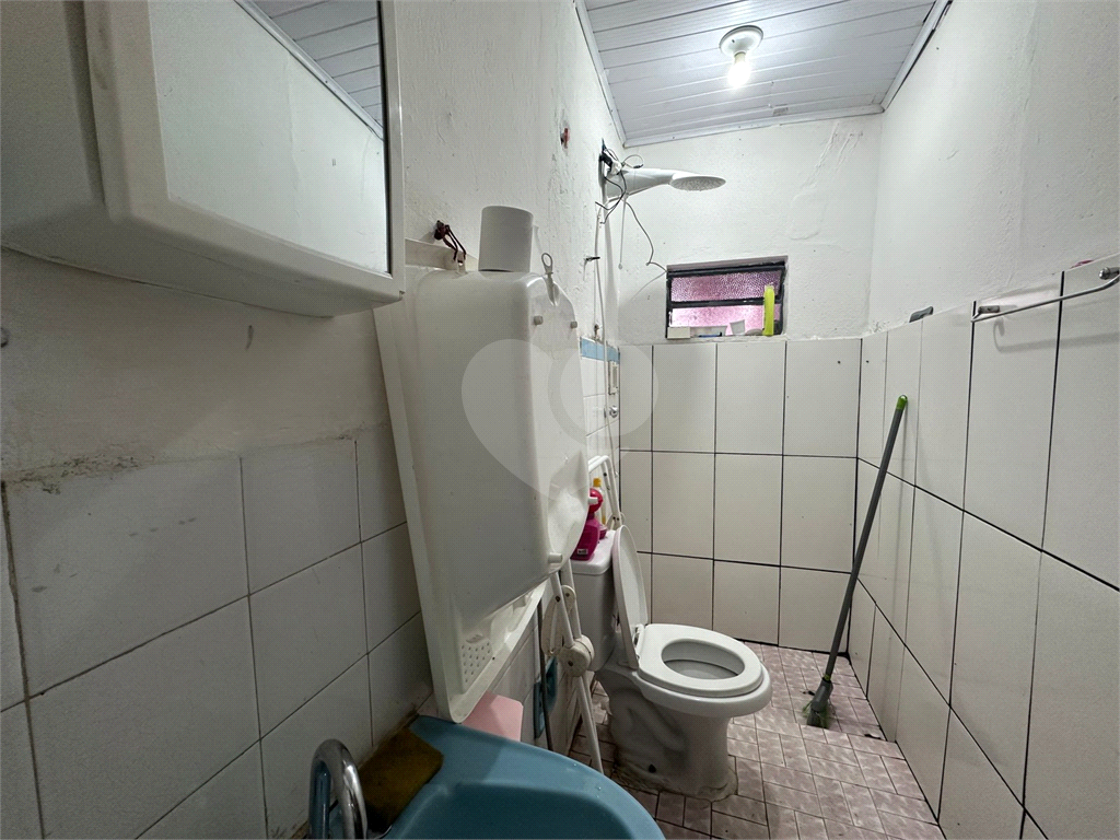Casas térreas no bairro da Vila Medeiros. Terreno de 10 metros de frente por 23 metros