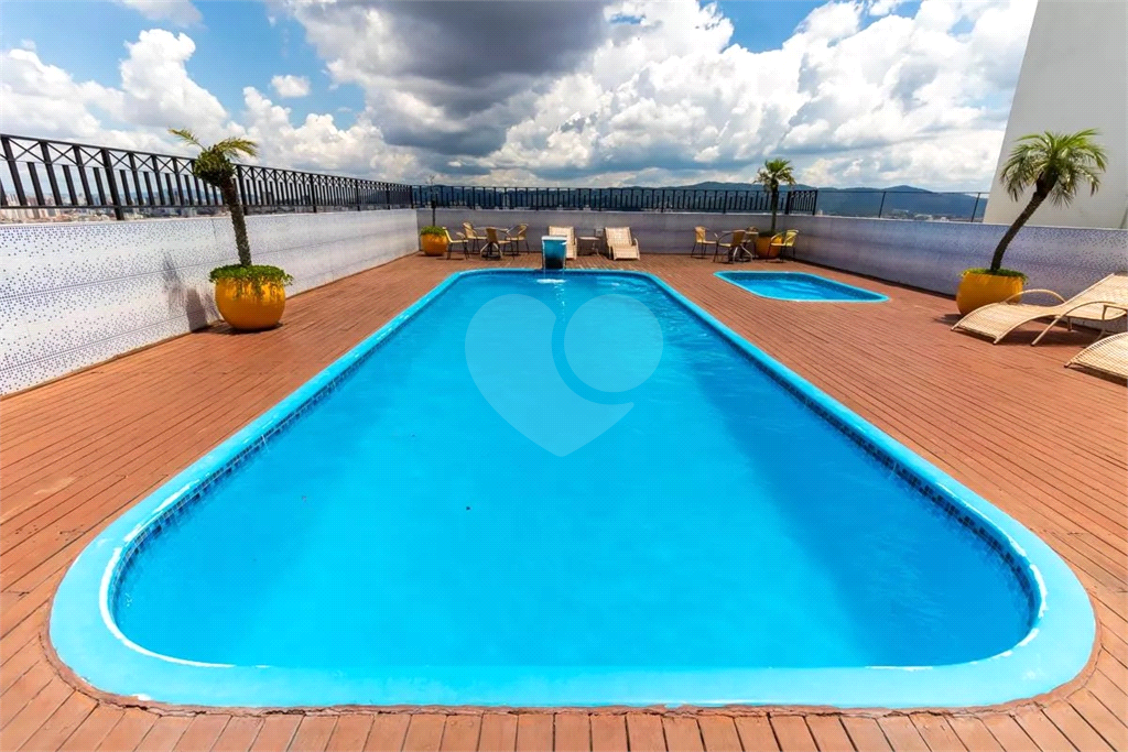Apartamento à venda na Av. Gustavo Adolfo - 3 dormitórios - 1 suíte - 1 vaga