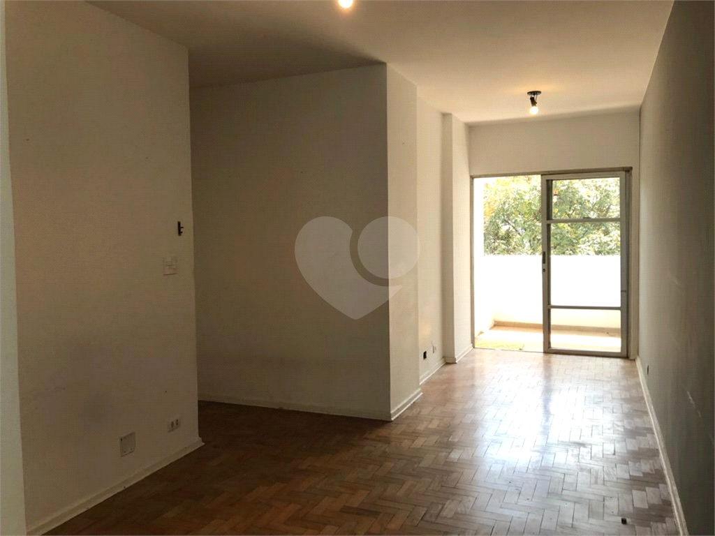 Apartamento Venda Pinheiros 2 dormitórios, 2 salas, 1 vaga, varanda, prédio com lazer