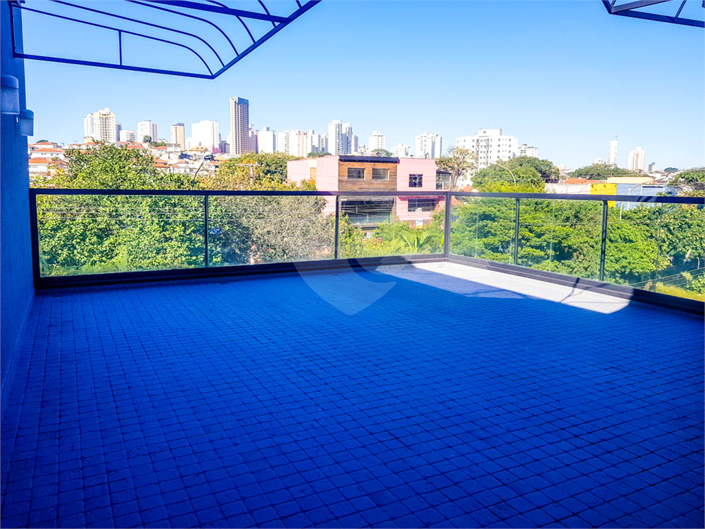 Prédio a venda em avenida