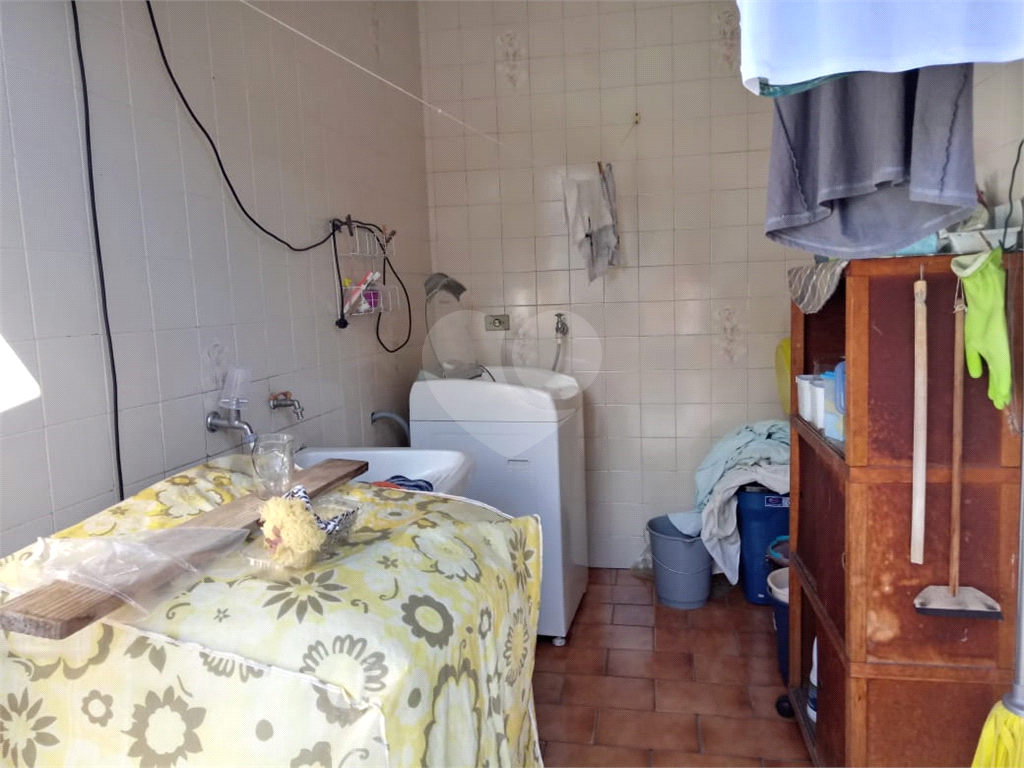 Casa Térrea Assobradada com Quintal