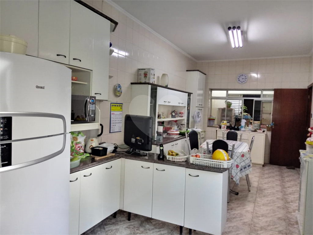 Casa Térrea Assobradada com Quintal