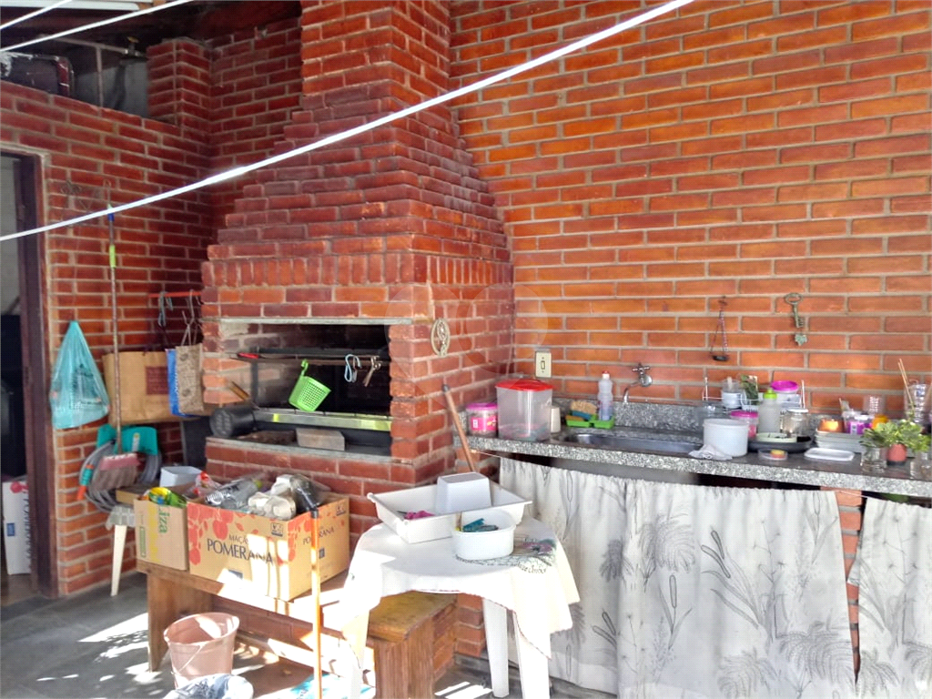 Casa Térrea Assobradada com Quintal