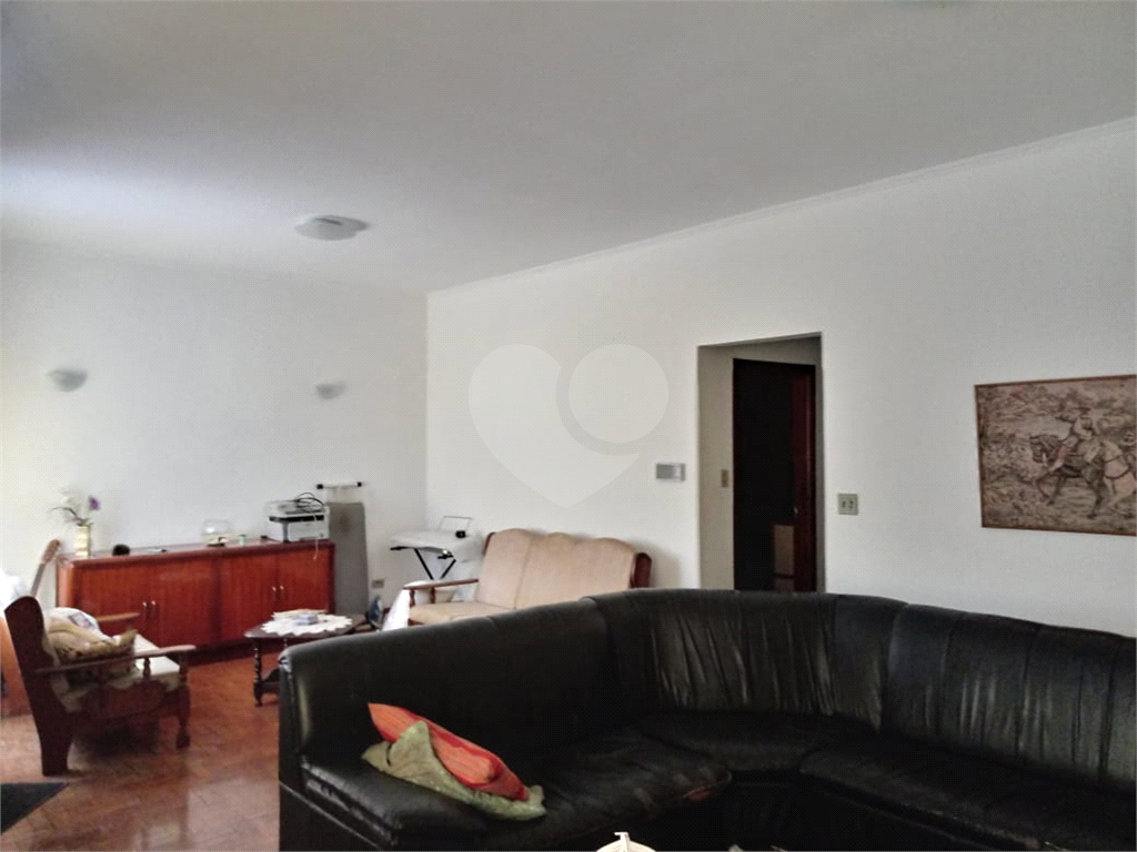 Casa Térrea Assobradada com Quintal