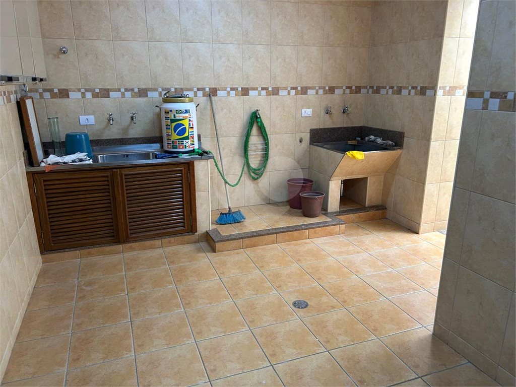 Sobrado à venda com 5 quartos, 220m² - Foto 44