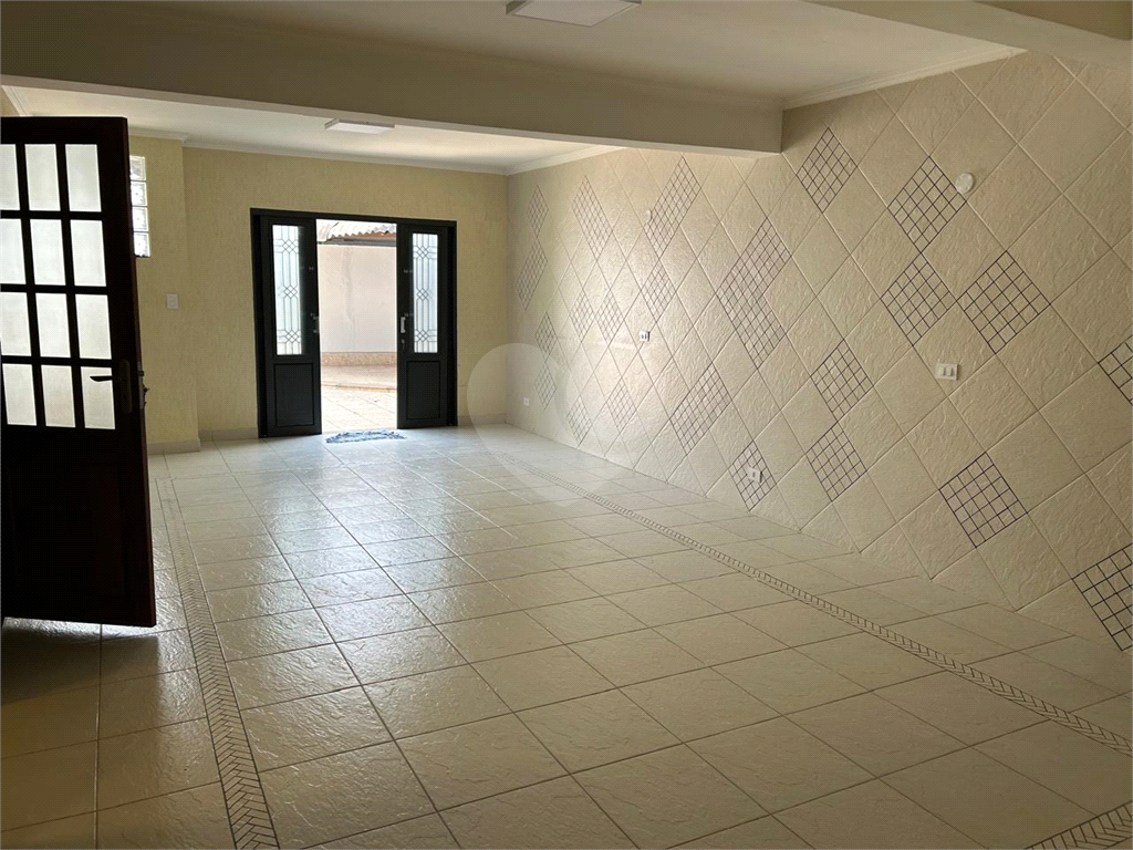 Sobrado à venda com 5 quartos, 220m² - Foto 32