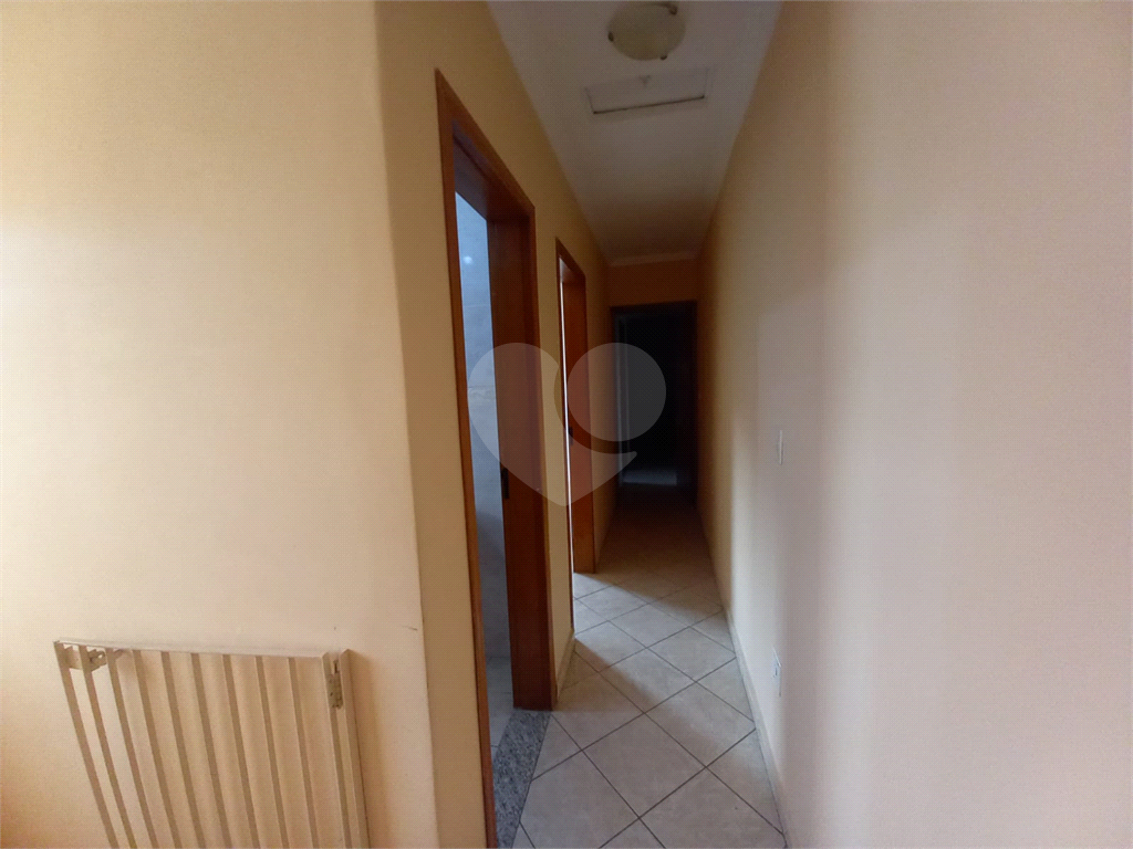Sobrado 3 quartos 1 suíte 3 vagas no bairro de Vila Mazzei