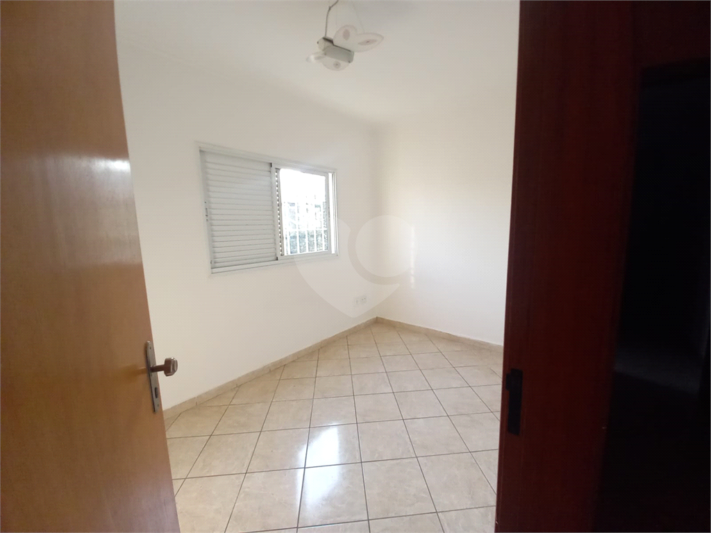 Sobrado 3 quartos 1 suíte 3 vagas no bairro de Vila Mazzei
