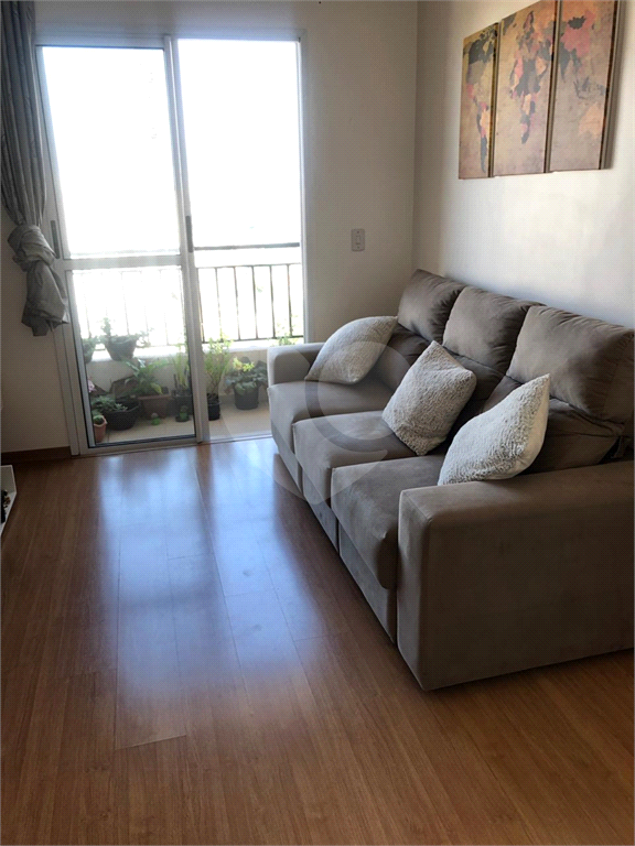 Apartamento à venda com 2 quartos, 46m² - Foto 2