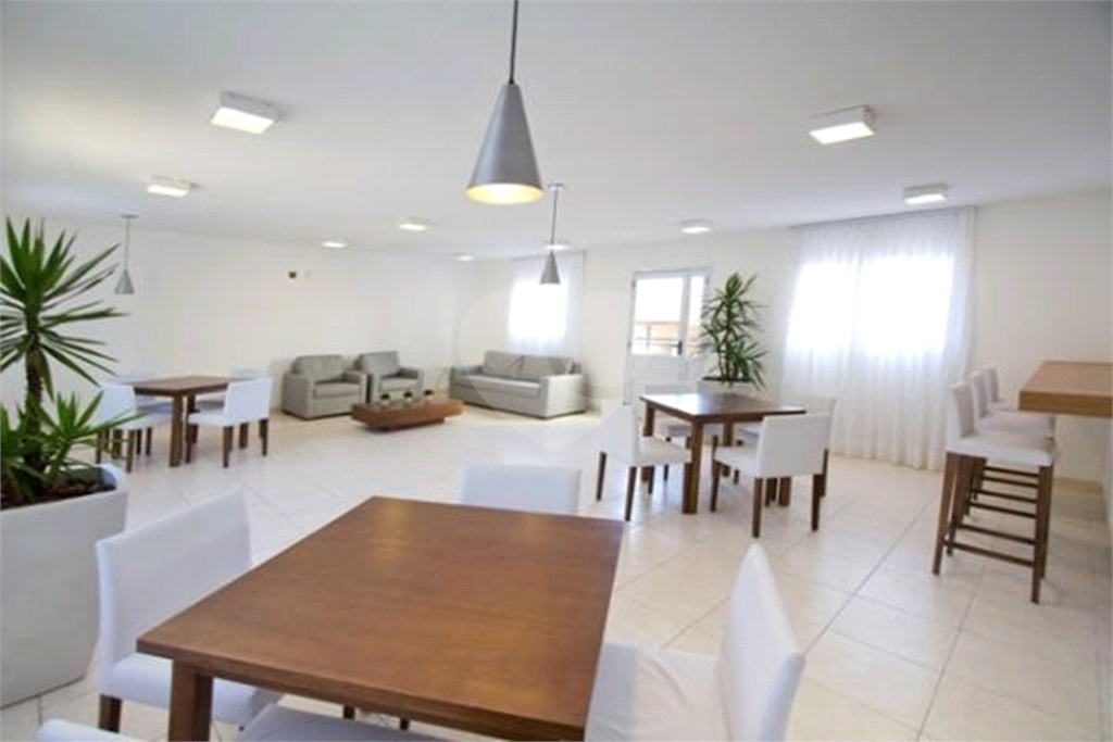 Apartamento à venda com 2 quartos, 46m² - Foto 16