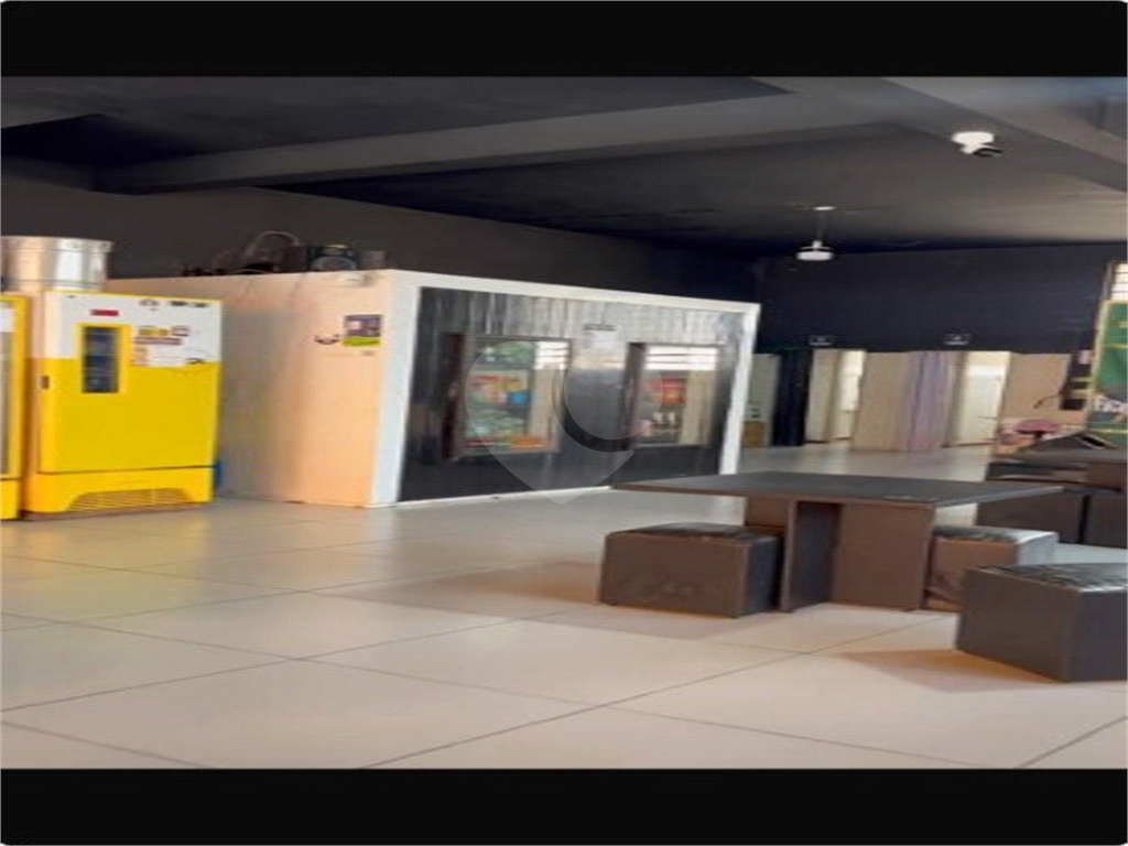 Excelente Sobrado contendo 05 Pavimentos, sendo 03 Pavimentos ótimo para atividade comercial,