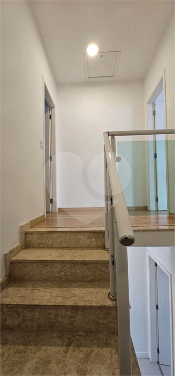 Sobrado Moderno com 2 Quartos(Suítes),1 deles com Deck e Ofurô, Sala 2 ambientes, 2 Vagas-Santana-Sp