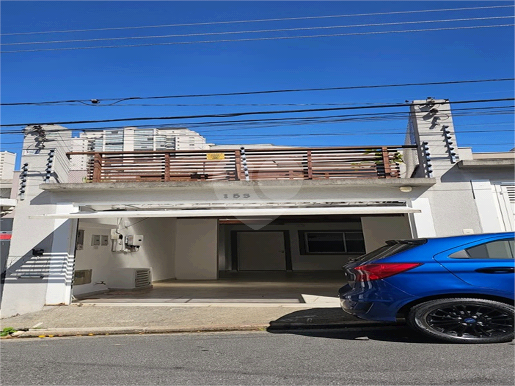 Sobrado Moderno com 2 Quartos(Suítes),1 deles com Deck e Ofurô, Sala 2 ambientes, 2 Vagas-Santana-Sp