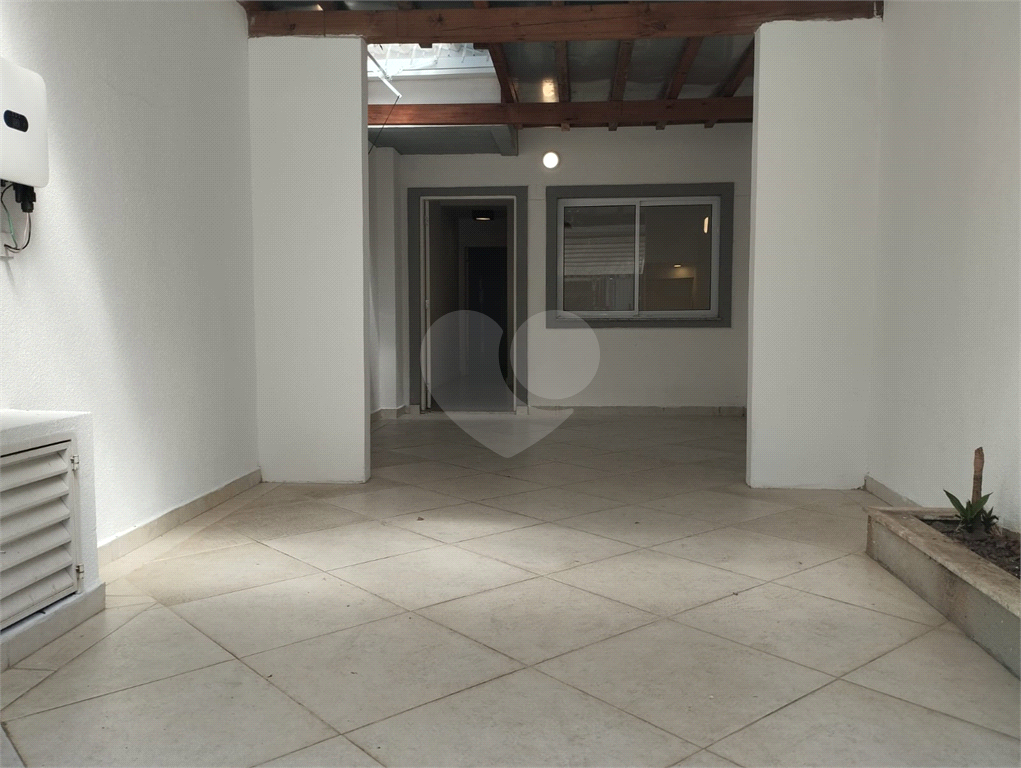 SOBRADO 2 SUÍTES SANTANA