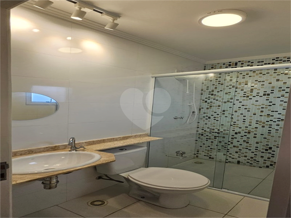 Sobrado Moderno com 2 Quartos(Suítes),1 deles com Deck e Ofurô, Sala 2 ambientes, 2 Vagas-Santana-Sp