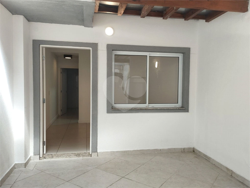 SOBRADO 2 SUÍTES SANTANA