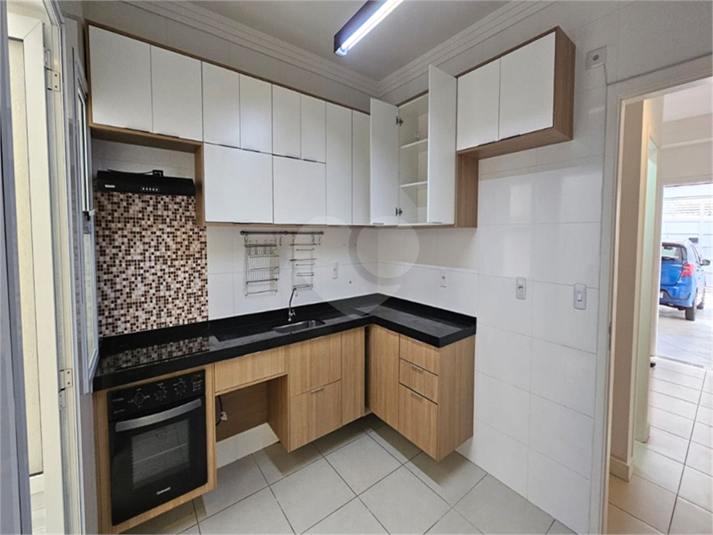 Sobrado Moderno com 2 Quartos(Suítes),1 deles com Deck e Ofurô, Sala 2 ambientes, 2 Vagas-Santana-Sp