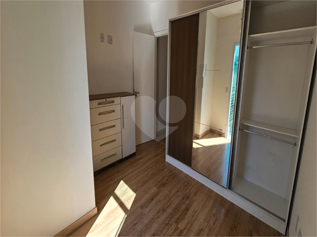 Sobrado Moderno com 2 Quartos(Suítes),1 deles com Deck e Ofurô, Sala 2 ambientes, 2 Vagas-Santana-Sp