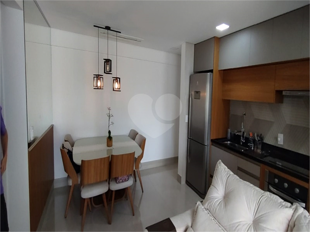 Apartamento à venda com 2 quartos, 69m² - Foto 5