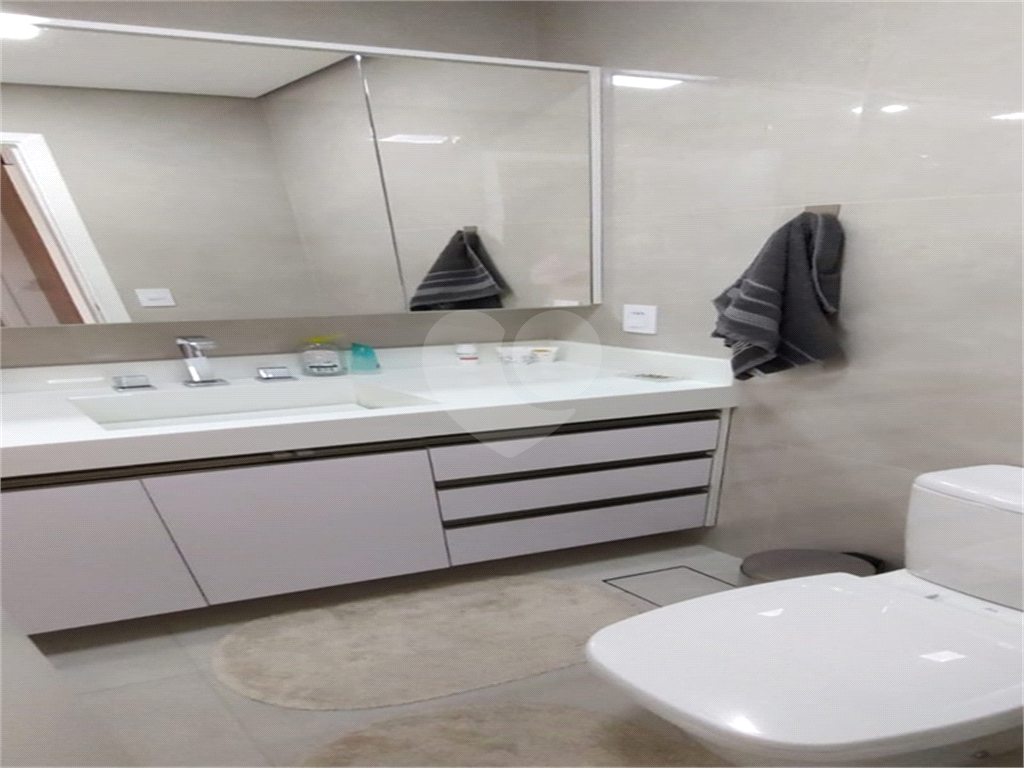 Apartamento à venda com 2 quartos, 69m² - Foto 20