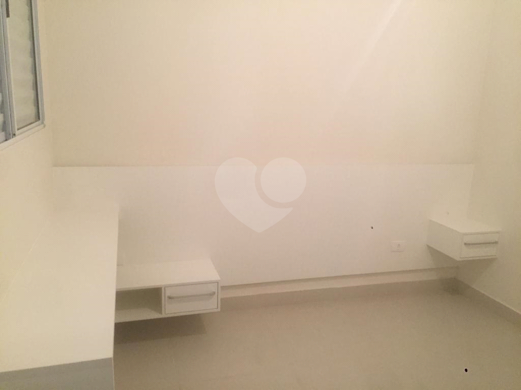 CONDOMÍNIO em VILA MAZZEI