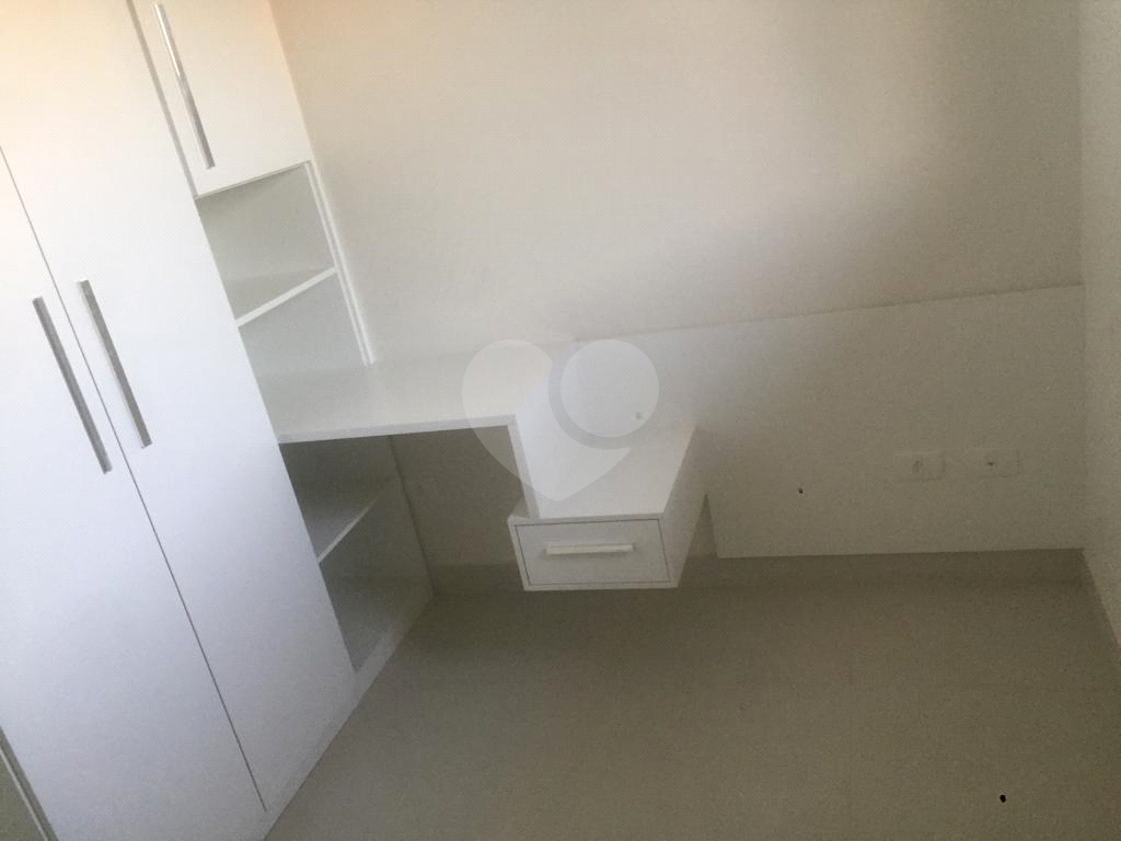 CONDOMÍNIO em VILA MAZZEI