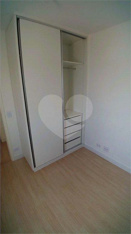 Apartamento a venda Vila Ede. 2 quartos, varanda gourmet, 1 vaga. Mobiliado.