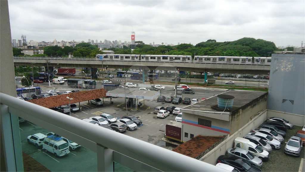 Sala Comercial Reformada / Mobiliada a 150 metros do metrô TIÊTE