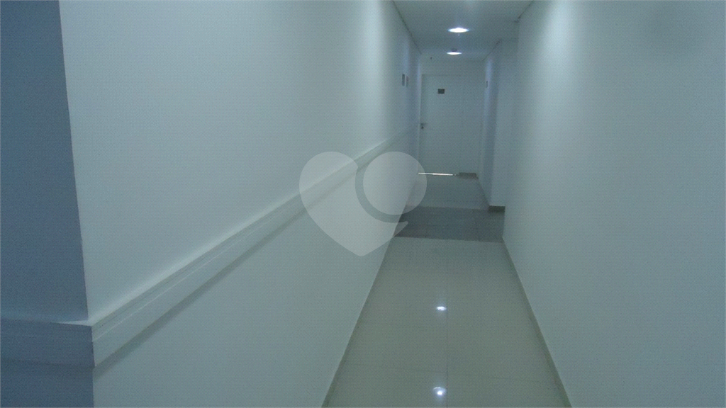Sala Comercial Reformada / Mobiliada a 150 metros do metrô TIÊTE