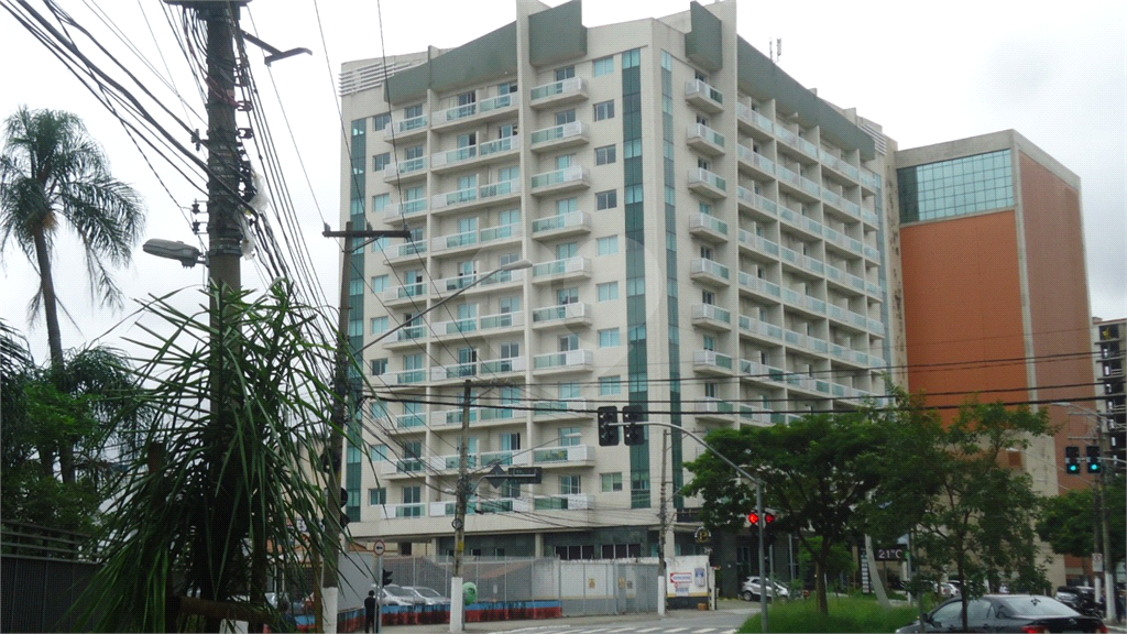 Sala Comercial Impecável a 150 metros do Metrô Tietê – Com 02 Vagas de Garagem!