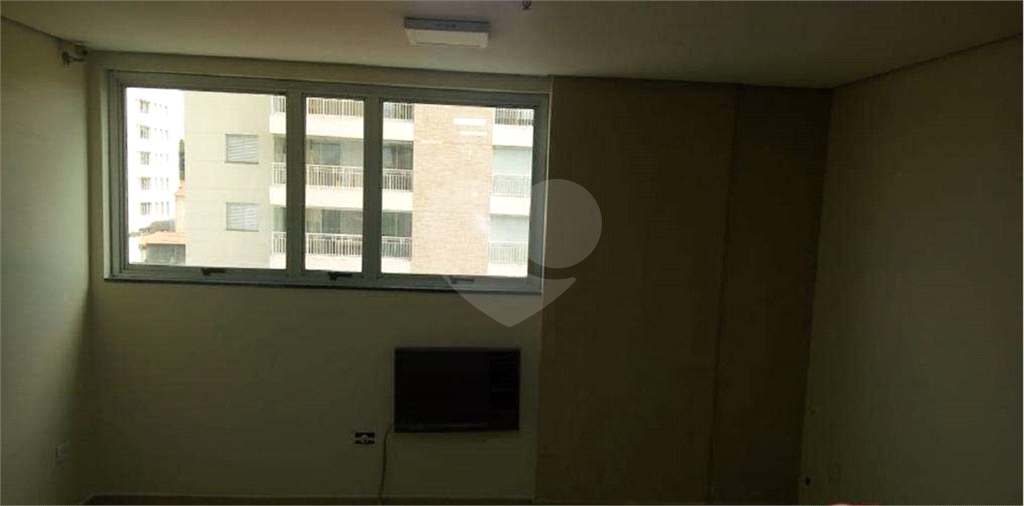 SALA COMERCIAL NA CASA VERDE
