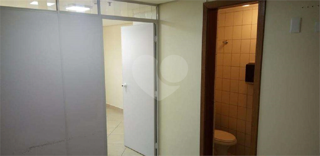 SALA COMERCIAL NA CASA VERDE