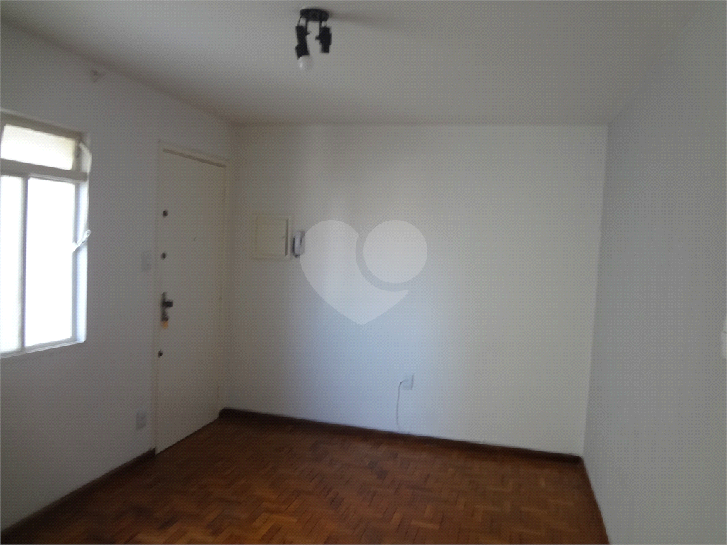Apartamento na Vila Paulicéia, 