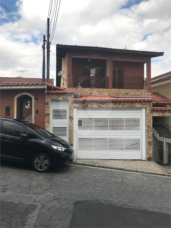 Ótimo Sobrado com piscina na Vila Mazzei