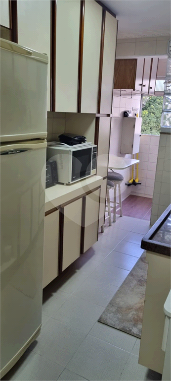 Apartamento em meio a muito verde com 60 m²  2 dormitorios 1 vaga