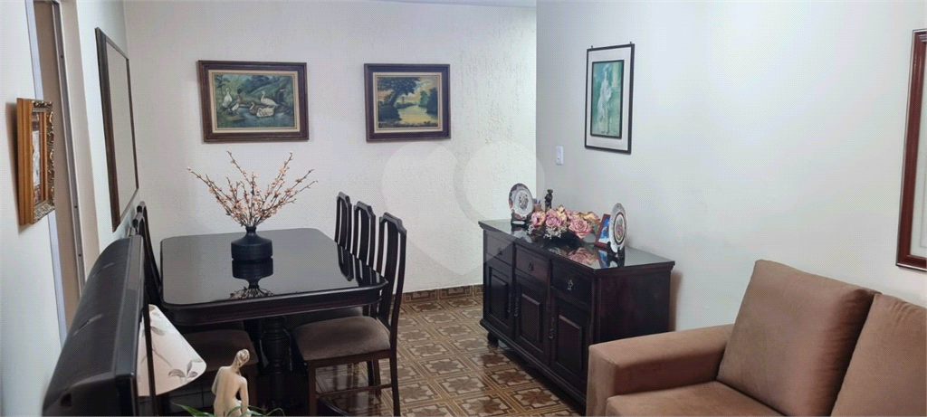 Apartamento em meio a muito verde com 60 m²  2 dormitorios 1 vaga