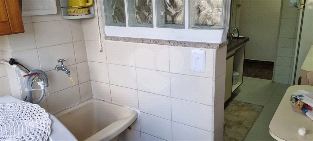 Apartamento em meio a muito verde com 60 m²  2 dormitorios 1 vaga