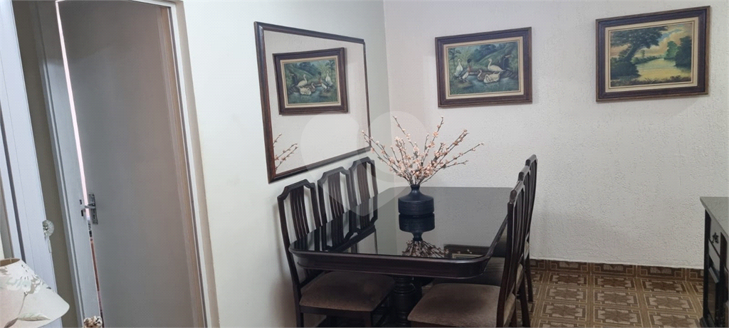 Apartamento em meio a muito verde com 60 m²  2 dormitorios 1 vaga