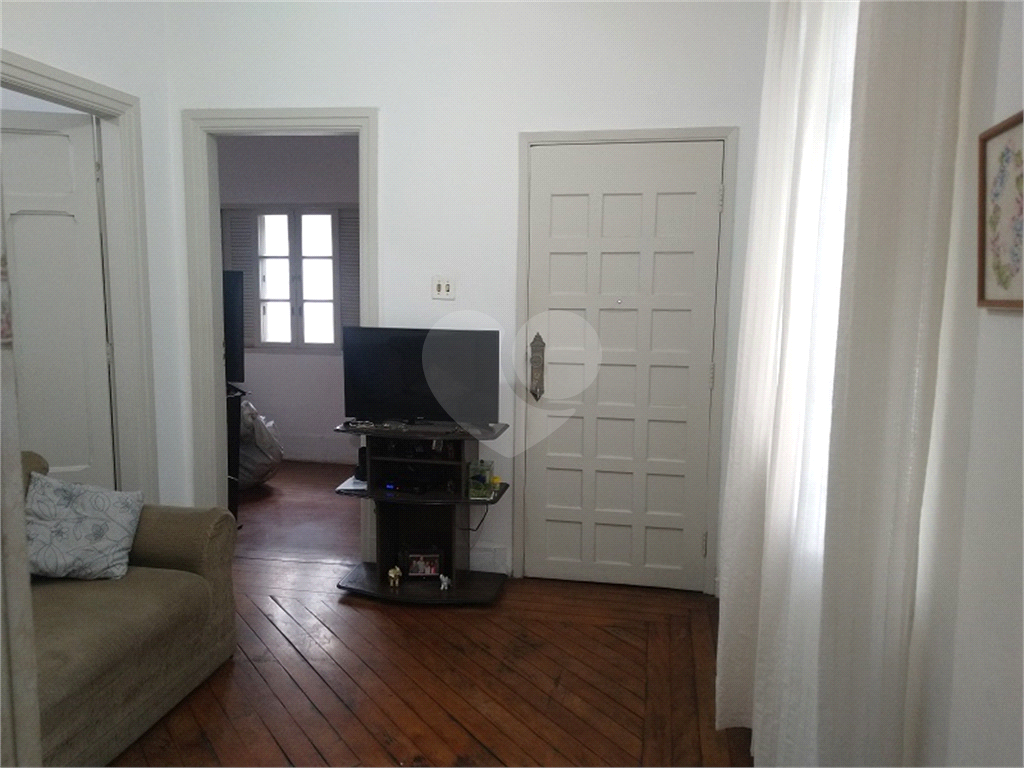 Casa Antiga e térrea -Em Excelente Localização em Santana - Próximo Metrô SANTANA.