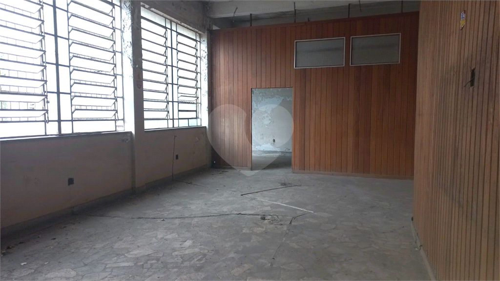 Prédio Comercial em Santana